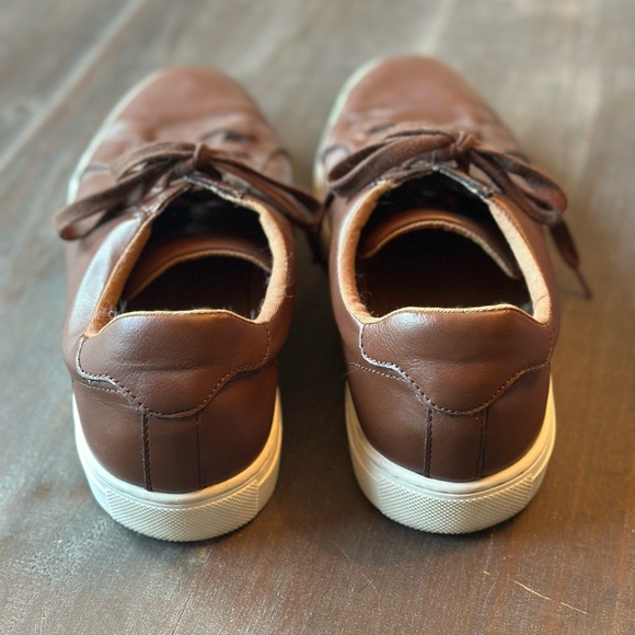 Banana Republic Men's Shoe Size 9.5 Brown Vegan Leather Lace Up Sneakers - Picture 3 of 7